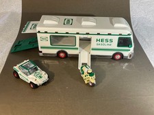 1998 Hess Truck Recreation Van w/ Dune Buggy and Motorcycle (1057)