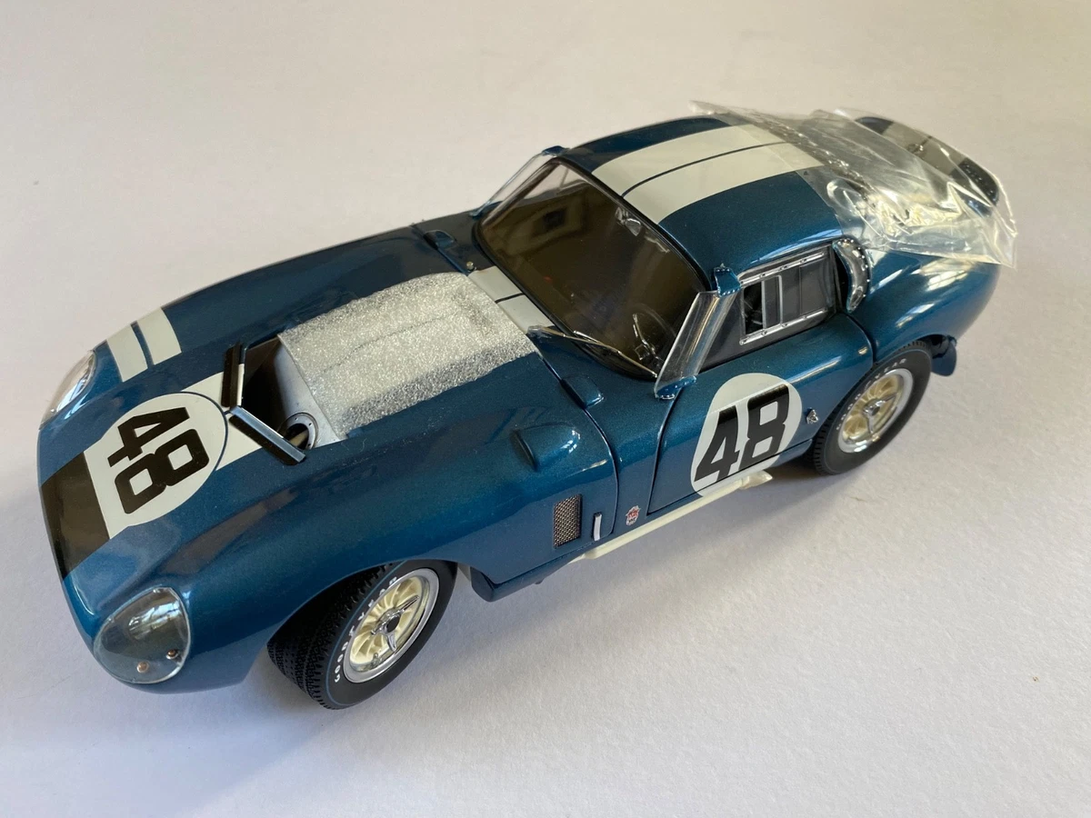 Exoto 1/18 Shelby Cobra Daytona Winner 1964 Tourist Trophy #21 Dan Gurney Figure 7427264990275