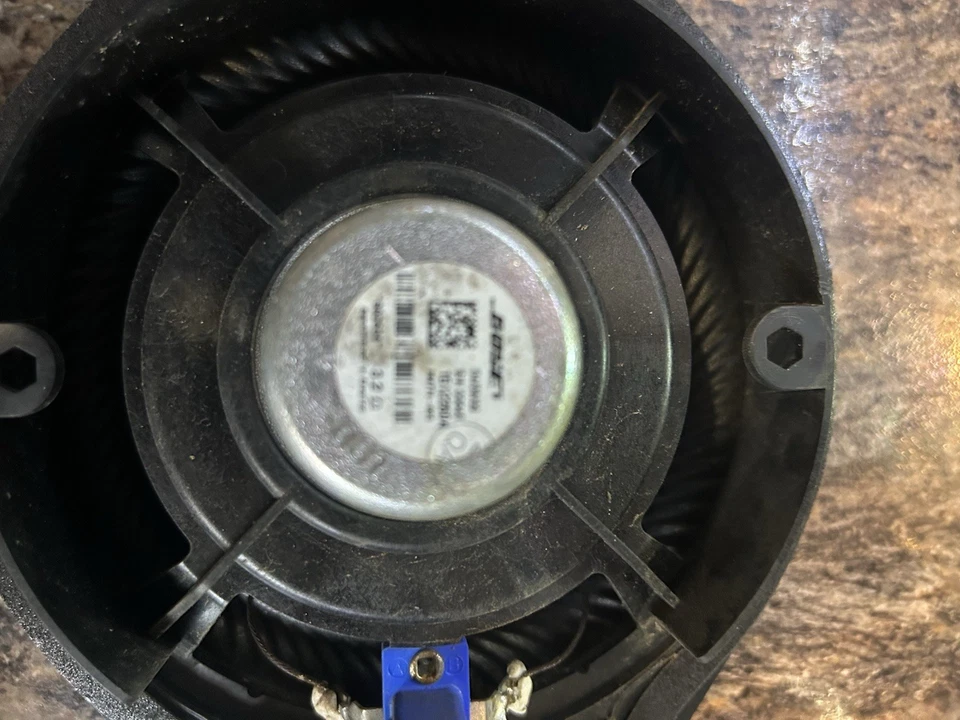 Bose Speaker 15122600 6.5" Front 1.9 OHM S/N 03558 from 2008 GMC Acadia - Image 3 of 4