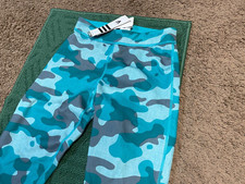 AZ3015 Adidas Climate Camo Capri Women's Size Small Pants