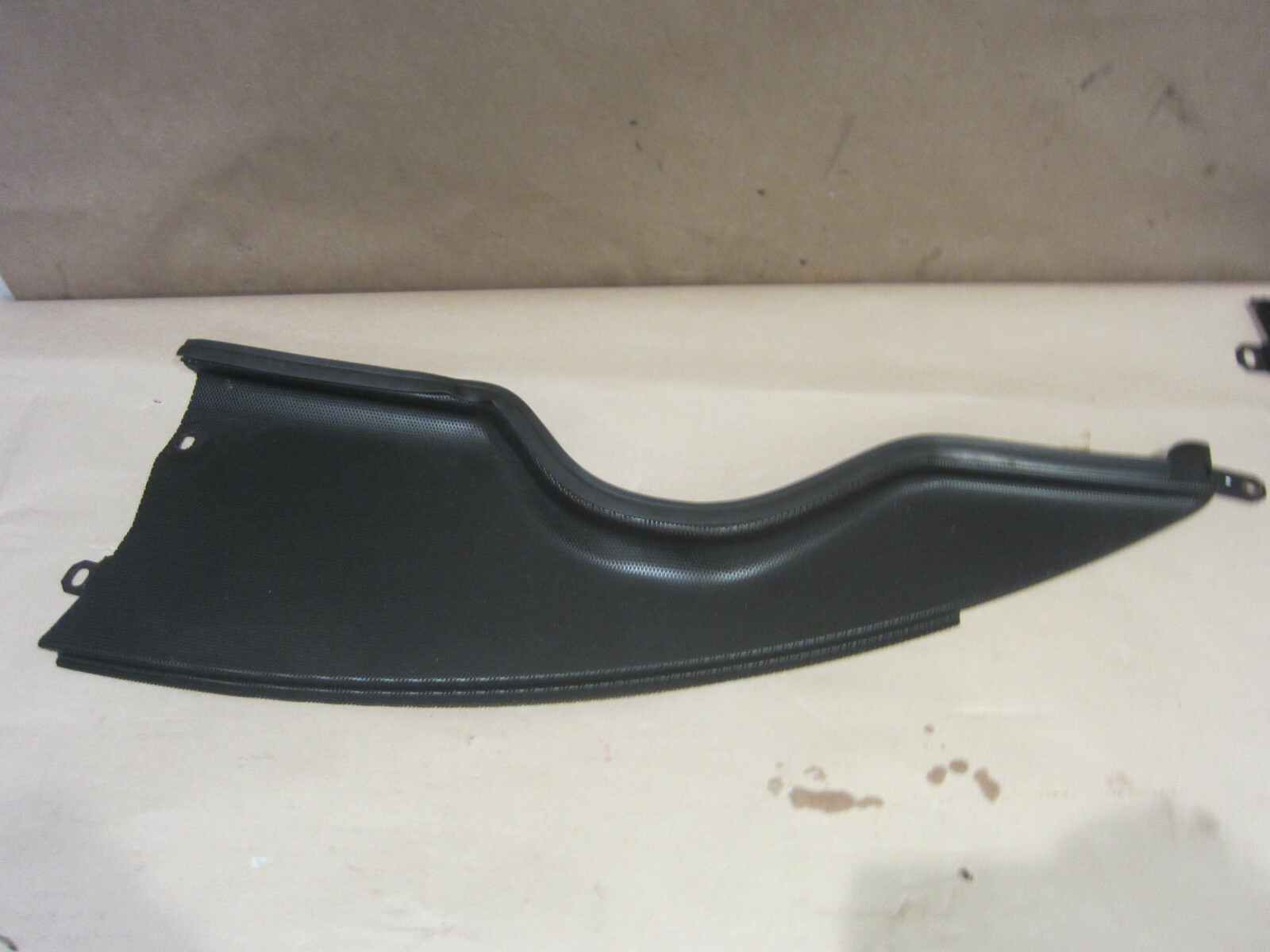 Ferrari 458, 599 - LH Upper Dash Grille  - P/N 82511600