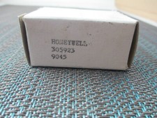 Honeywell 305923-9045 Pressure Guage  NEW!   9045   0-30PSI