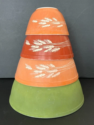 Pyrex Autumn Wheat Nesting Mixing Bowls Set Of 4: 3 Orange & 1 Bonus 404 Green