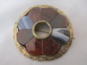 Authentic Antique Scottish Agate and Slate Back Gold Plated Brooch