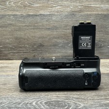 Neewer BG-E8D Replacement Battery Grip for Canon EOS 550D 600D 650D 700D/ Rebel