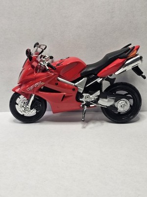 Maisto Honda VFR Interceptor 1:18 scale diecast motorcycle