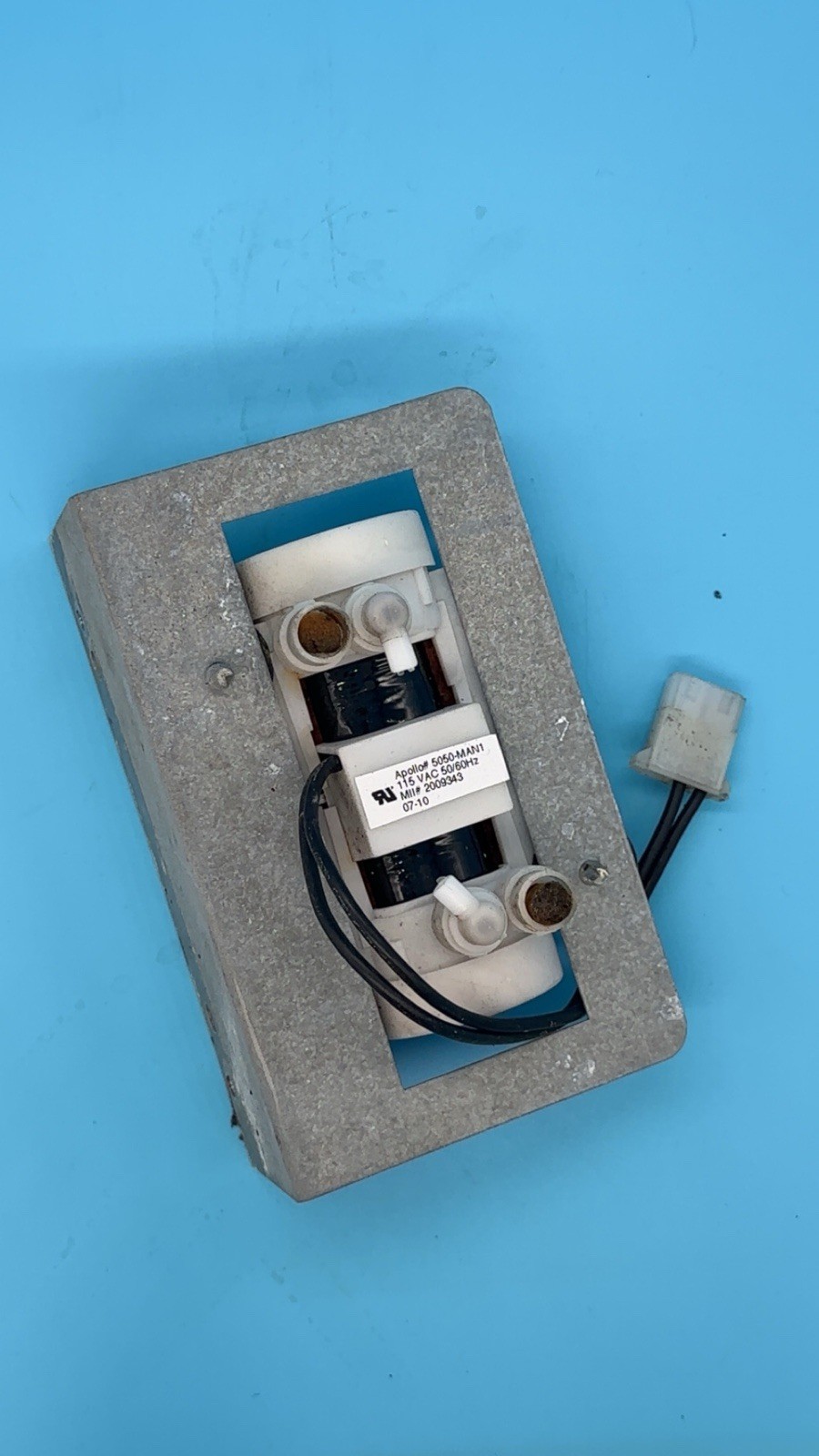 - 115v