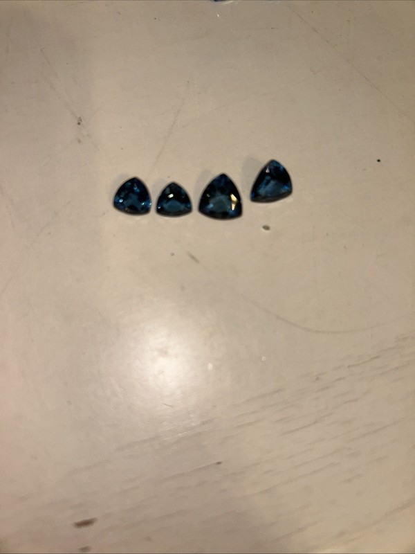 Lot Of 4 Dark Blue Trillion Sapphire