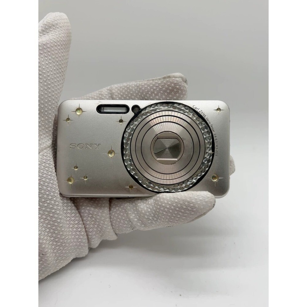 Sony Cyber-Shot DSC-W570D Silver 16.1MP digital camera 5x optical