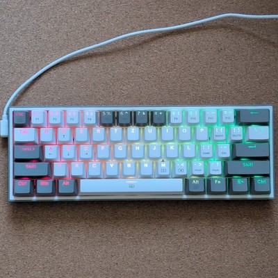 RedDragon Mechanische Tastatur USB-Anschluss, RGB Lighting, verschieden Farbmodi