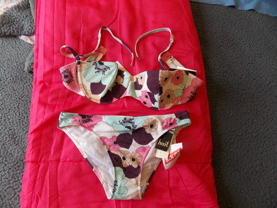 Neuf - Maillot de bain 2 pièces - "imprime" T38/42 - "HUIT" - Photo 1/1