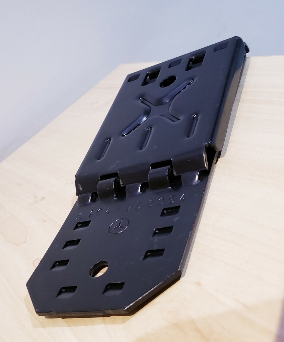 Mercedes ML GL W164 X164 Wheel Chock A1648990054 | eBay 