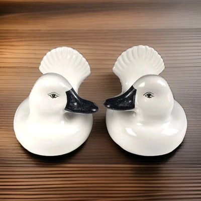 Ceramic Duck Figurine Set with Black Beak, 4.5'' Tall
