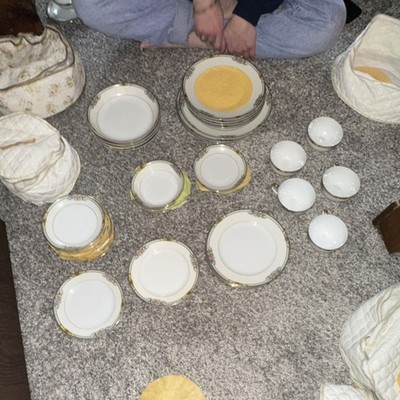 43 piece Noritake porcelain china set
