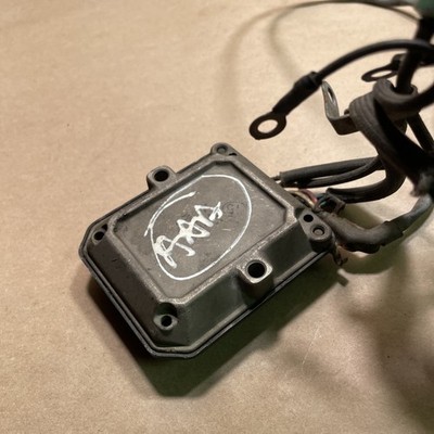 0420 ナナシ Toyota Land Cruiser Igniter With Coil Assembly 89620 60011 1976