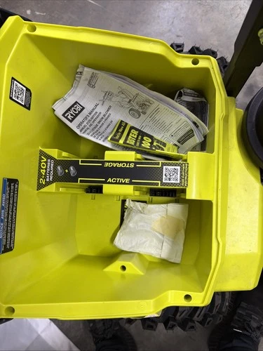 Ryobi RY408015 Snow Blower - Thumbnail 3