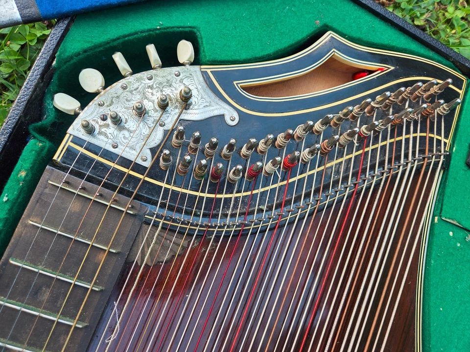 Beautiful big German alpine Zither "Framus" (model 7/20?) additional soundhole - Image 3 of 4