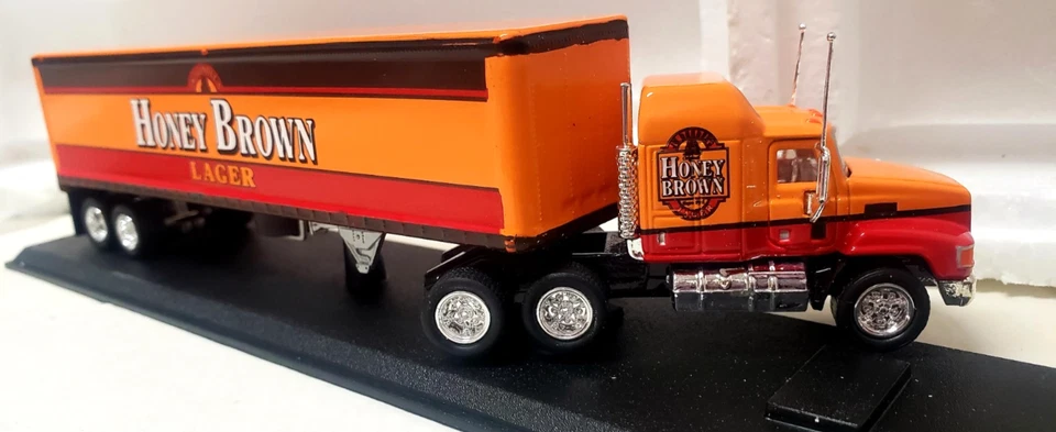 Matchbox Mack Honey Brown Lager Truck - Image 3 of 4