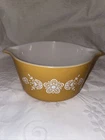 Vintage Pyrex BUTTERFLY GOLD Casserole without Lid 473 - 1 quart Dish Oven Safe