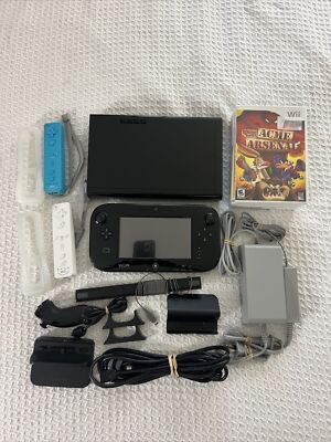 Nintendo Wii U Gaming System 32GB Console + Gamepad Complete