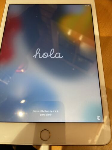 Apple ipad mini 4th generation 16GB, Gold, WiFi - Picture 12 of 13