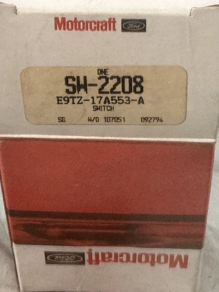 Interruptor limpiaparabrisas trasero Motorcraft SW2208 - 1990 Ford Bronco II, 1991-1995 Explorer Foto 3 de 3