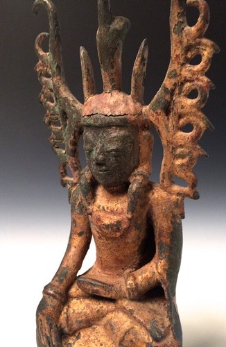 Arakanese Gilt Lacquered Bronze Mahakyain phara (Royal Oath) Buddha Image - Picture 9 of 9