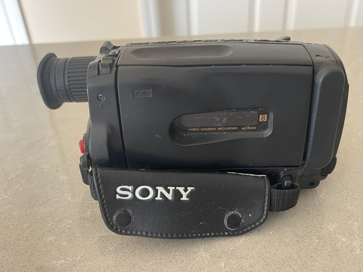 Vtg 1996 SONY Handycam 10X CCD-TR44 Video Camera Recorder UNTESTED