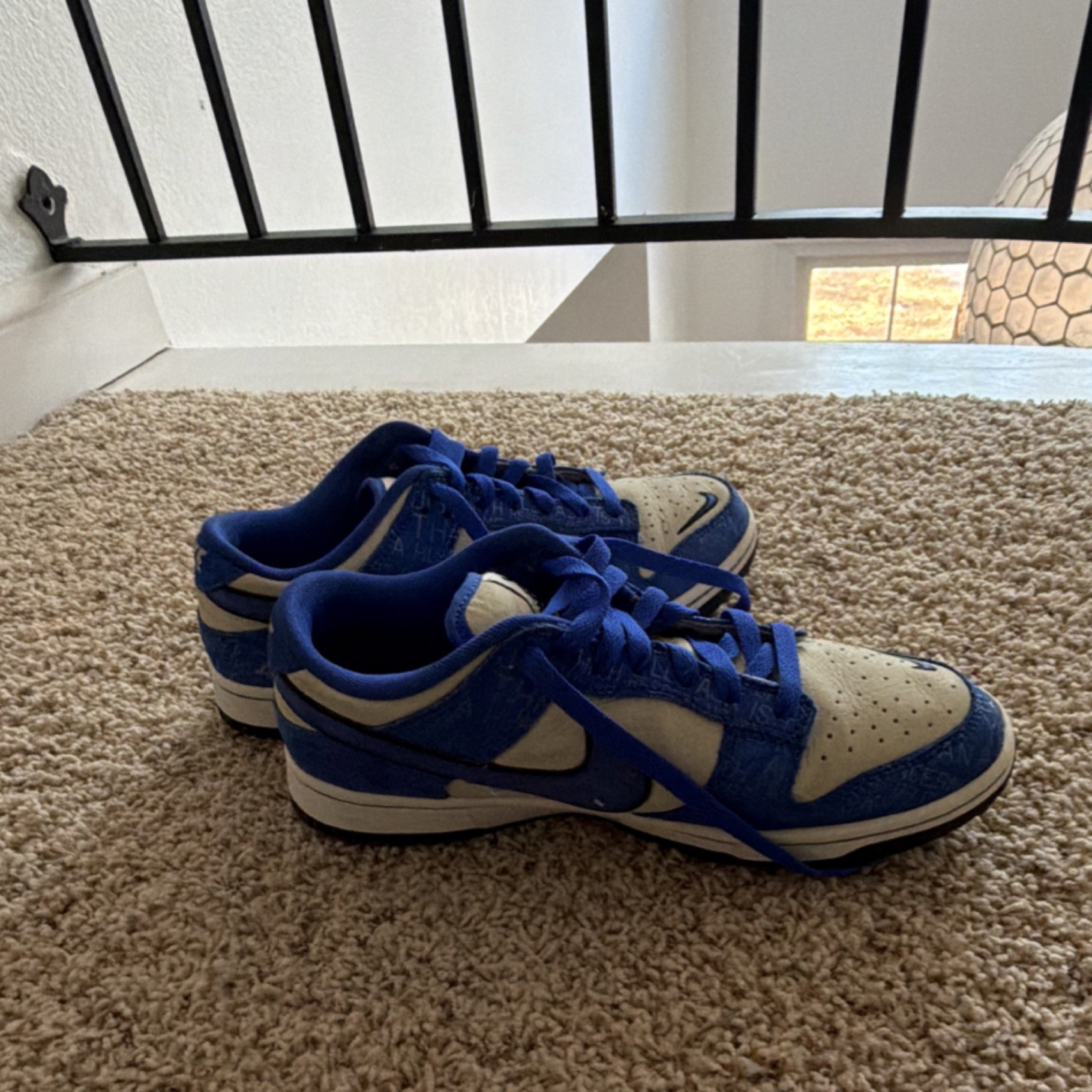 Nike Blue White Men's Lace Up Logo Print Casual Sneakers Round Toe thumbnail 4