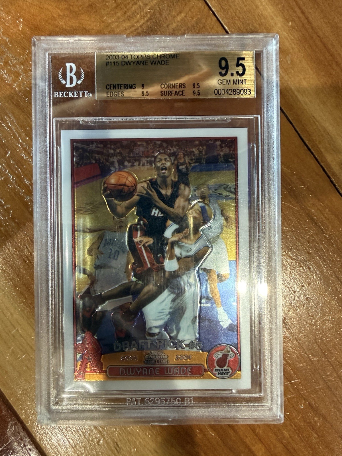 2003-04 Topps Chrome - Dwyane Wade #115 (RC) Beckett 9.5🔥🔥 Heat