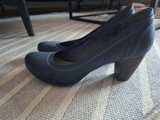 s. Oliver Pumps Gr. 38  dunkelblau  TOP!!