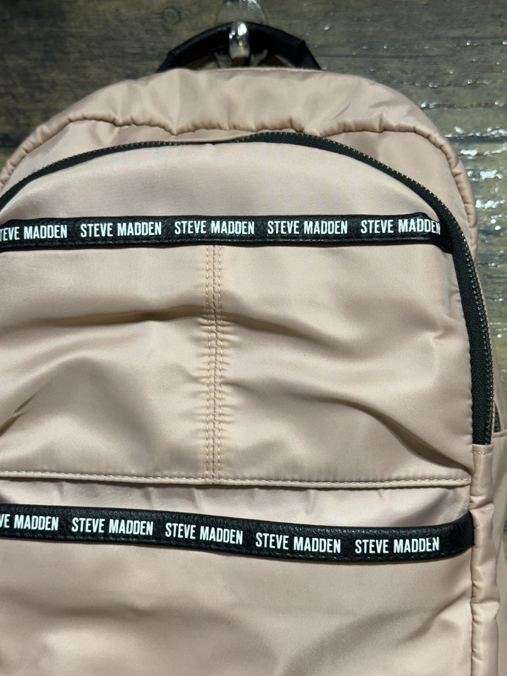 NUEVO -Mochila Steve Madden Mini Force con bolsa para muñeca. Beautiful Pink Co Foto 4 de 4