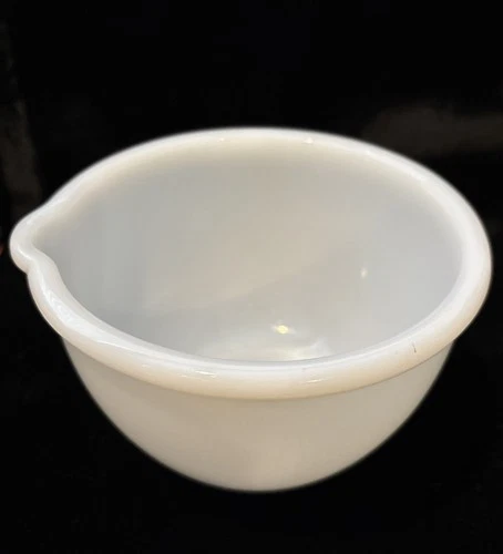 Vintage Glasbake 1 Quart Milk Glass Mixing Bowl w/spout For Sunbeam