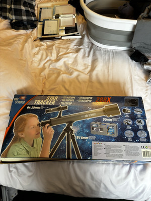 Toys 'r' us edu science star tracker teleskop