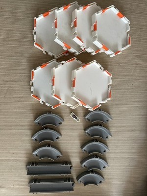 Hexbug Nano Habitat Lot Of 17 Bug & Random Track WORKS