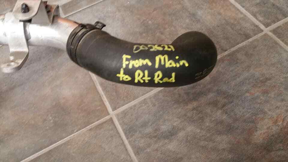 AUDI R8 GEN 1 RADIATOR HOSE PIPE MAIN RADIATOR TO PASSENGER RADIATOR 420 121 071