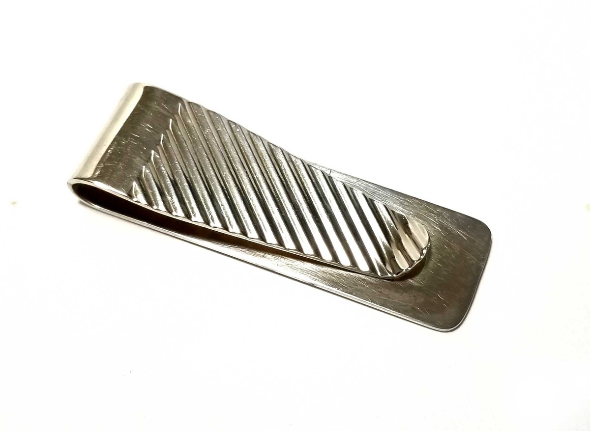 美品　グッチ ピンホールパターン　シルバー マネークリップ SV925 Authentic GUCCI Money Clip SV925 Stripe Twist Silver Men | eBay