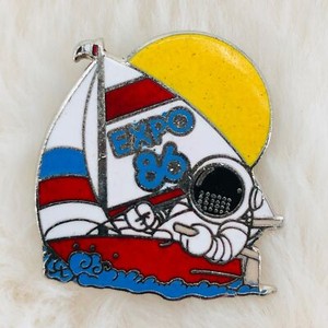 Expo 86 Enamel Souvenir Astronaut Mascot & Sailboat Lapel Pin Vancouver Canada