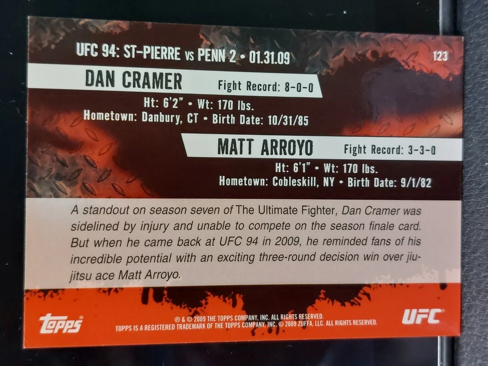 Dan Cramer Matt Arroyo #123 2009 Topps UFC Round 2 Thick Gold Parallel - Image 2 of 2