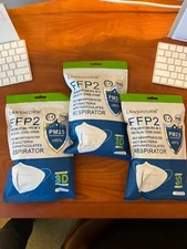 Lanshiorm KN95 Disposable Respirator Face Mask - FFP2 - PK/10 (30 Total)