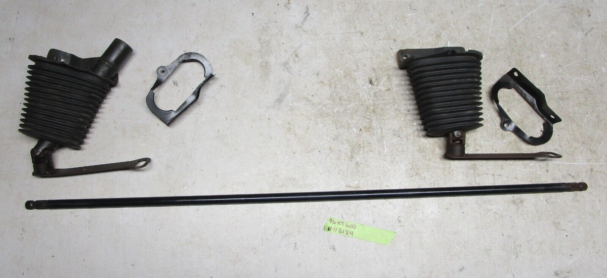 1996 Yamaha VMax 600 XT Snowmobile Stabilizer Bar Arms Boots | OE
