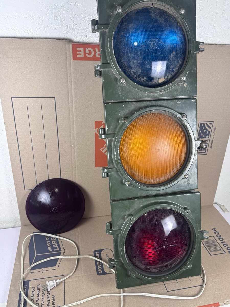 VINTAGE ECONOLITE TRAFFIC LIGHT SIGNAL 30” lamp As Is | eBay