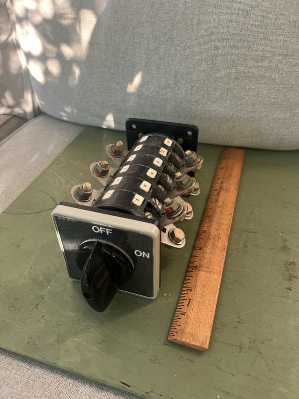 Salzer S440L 6 Pole 2 Position Rotary Switch w/S212 aux switch attached