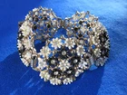 Leru bracelet vintage costume jewelry daisy chain 1950's USA