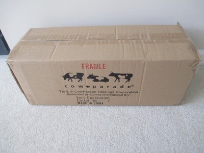 Sealed Case Of 6 Boxes Of Cow Parade #7707 No Cow Is An Island 2004 Figurine