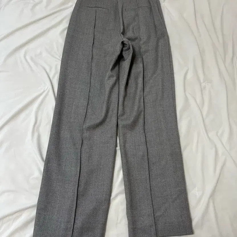 Facade Pattern Grey Slacks S - Good Condition - image 3