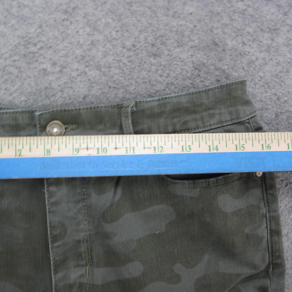 Pantalones de mezclilla para mujer Social Standard by Sanctuary 10/30 verde camuflaje tiro alto ajustados Foto 3 de 4