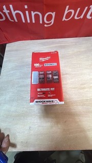 48 32 5150 $79.97 MSRP Milwaukee Impact Driver Bit Set 100pc AUC#1 chuck