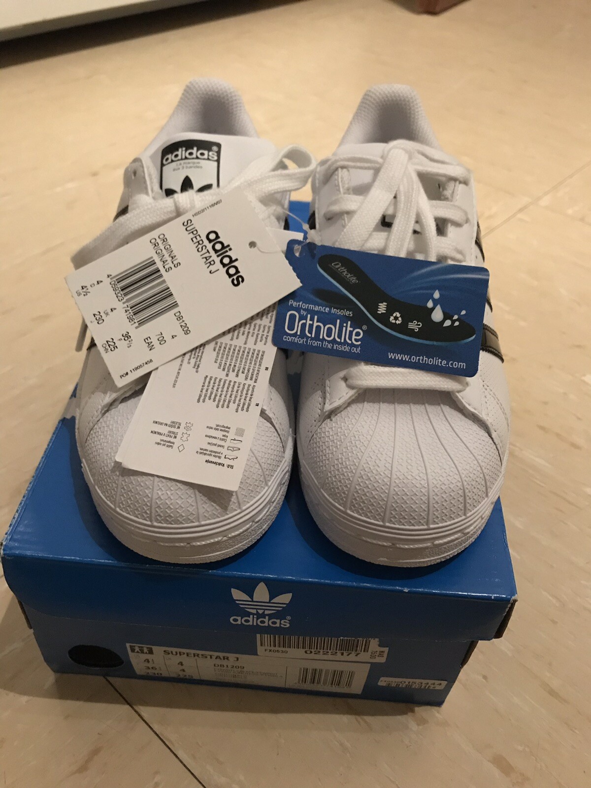 adidas superstar j db1209