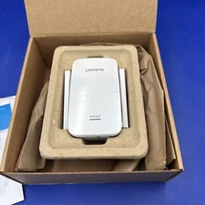 Linksys Model RE6300 AC750 Boost Dual-Band Wi-Fi Gigabit Range Extender Refurbed